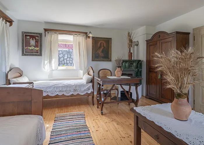 Traditional House Kal With Whirlpool - Happy Semic