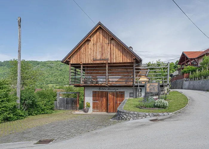 Traditional House Kal With Whirlpool - Happy * Semic