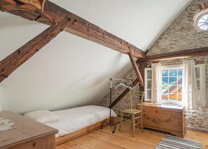 Traditional House Kal With Whirlpool - Happy Semic