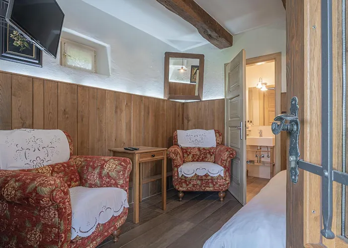 Traditional House Kal With Whirlpool - Happy * Semic